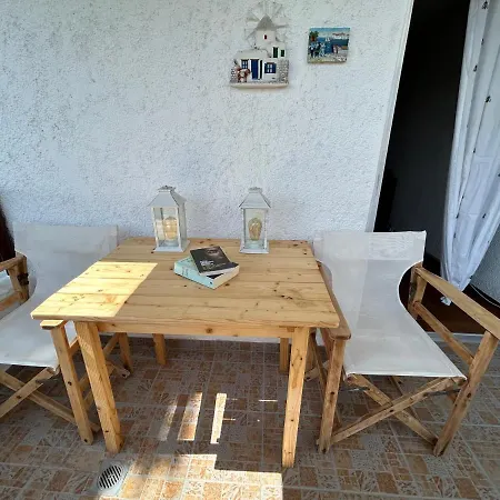 Mari E Monti Apartamento *