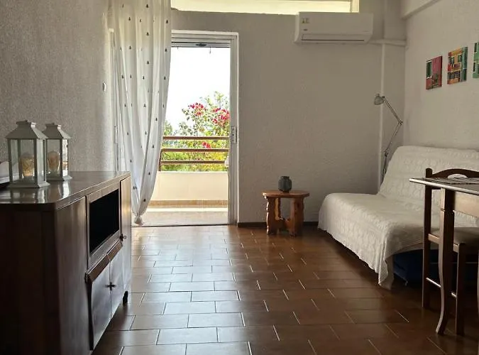 Mari E Monti Apartamento PalaiónTsiflíkion