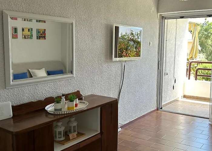 Mari E Monti * PalaiónTsiflíkion